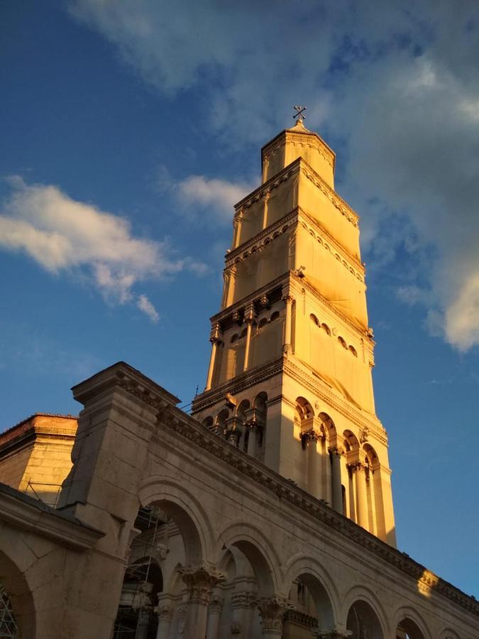 Studio Sfinga In The Heart Of Diocletian'S Palace Split Luaran gambar